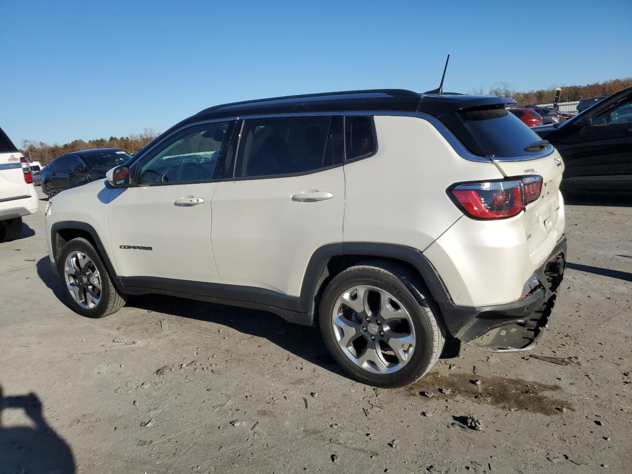 2018 Jeep Compass VIN 3C4NJDCB5JT222755 Copart auction photo, rear end / minor dent/scratches damage thumbnail 2