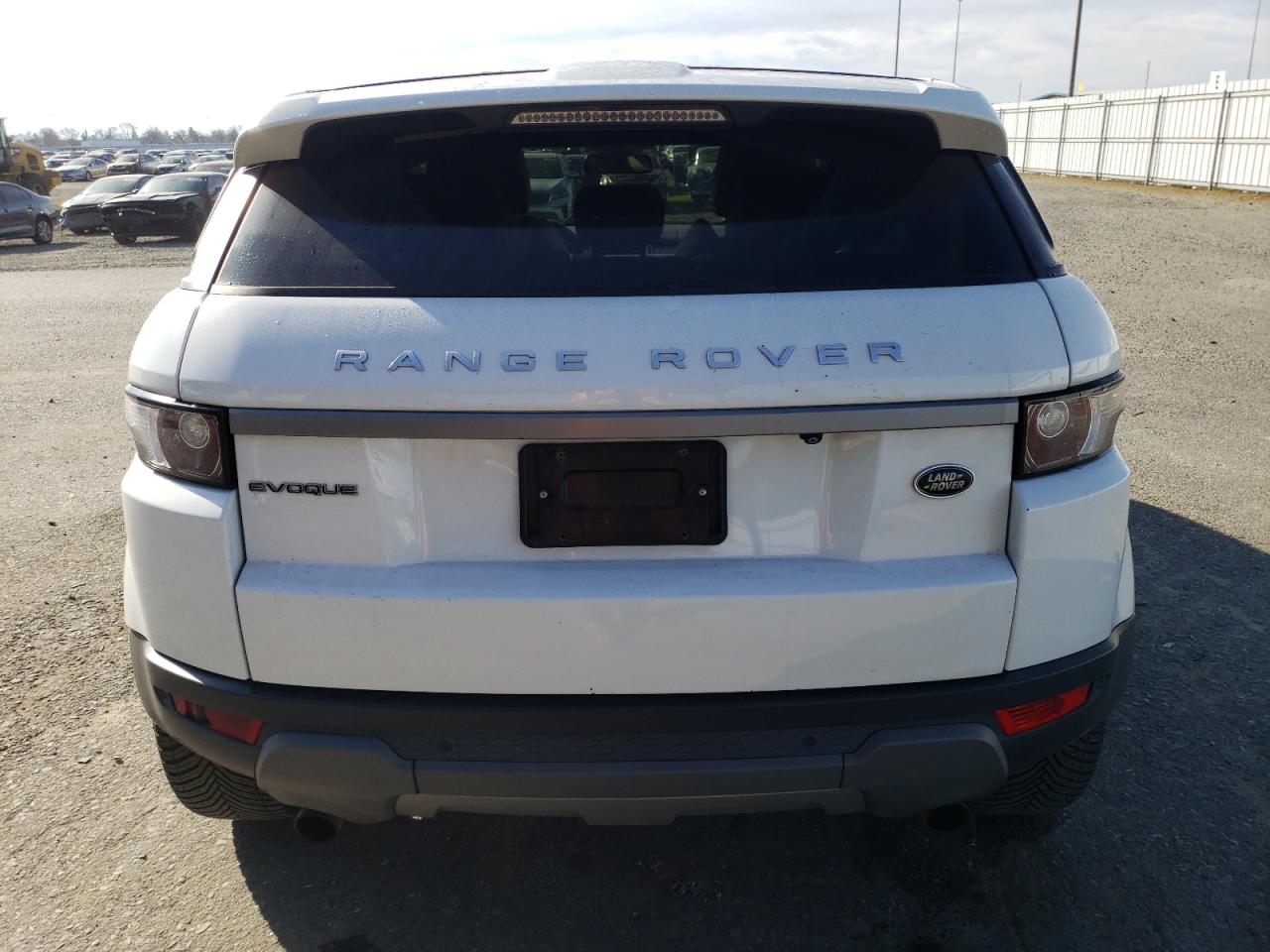 2015 Land Rover Range Rover VIN SALVR2BG3FH011174 Copart auction photo, front end damage thumbnail 6
