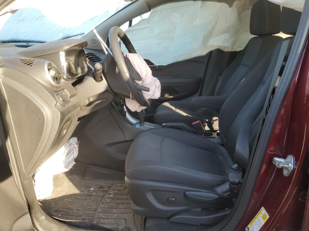 2016 Chevrolet Trax VIN 3GNCJLSB8GL215303 Copart auction photo, front end damage thumbnail 7