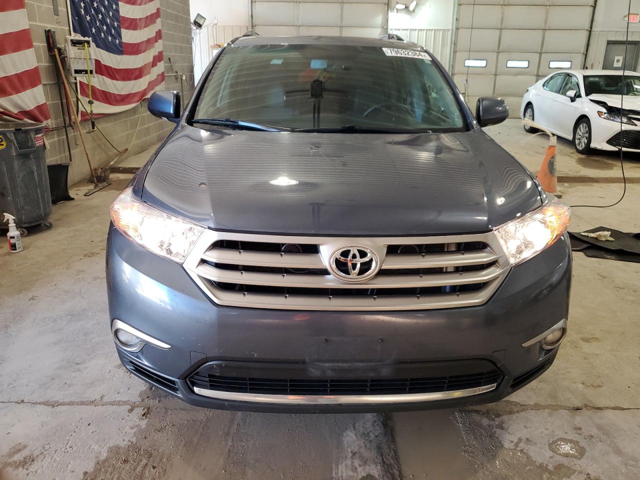 2013 Toyota Highlander VIN 5TDDK3EH9DS181310 Copart auction photo, side / rear end damage thumbnail 5
