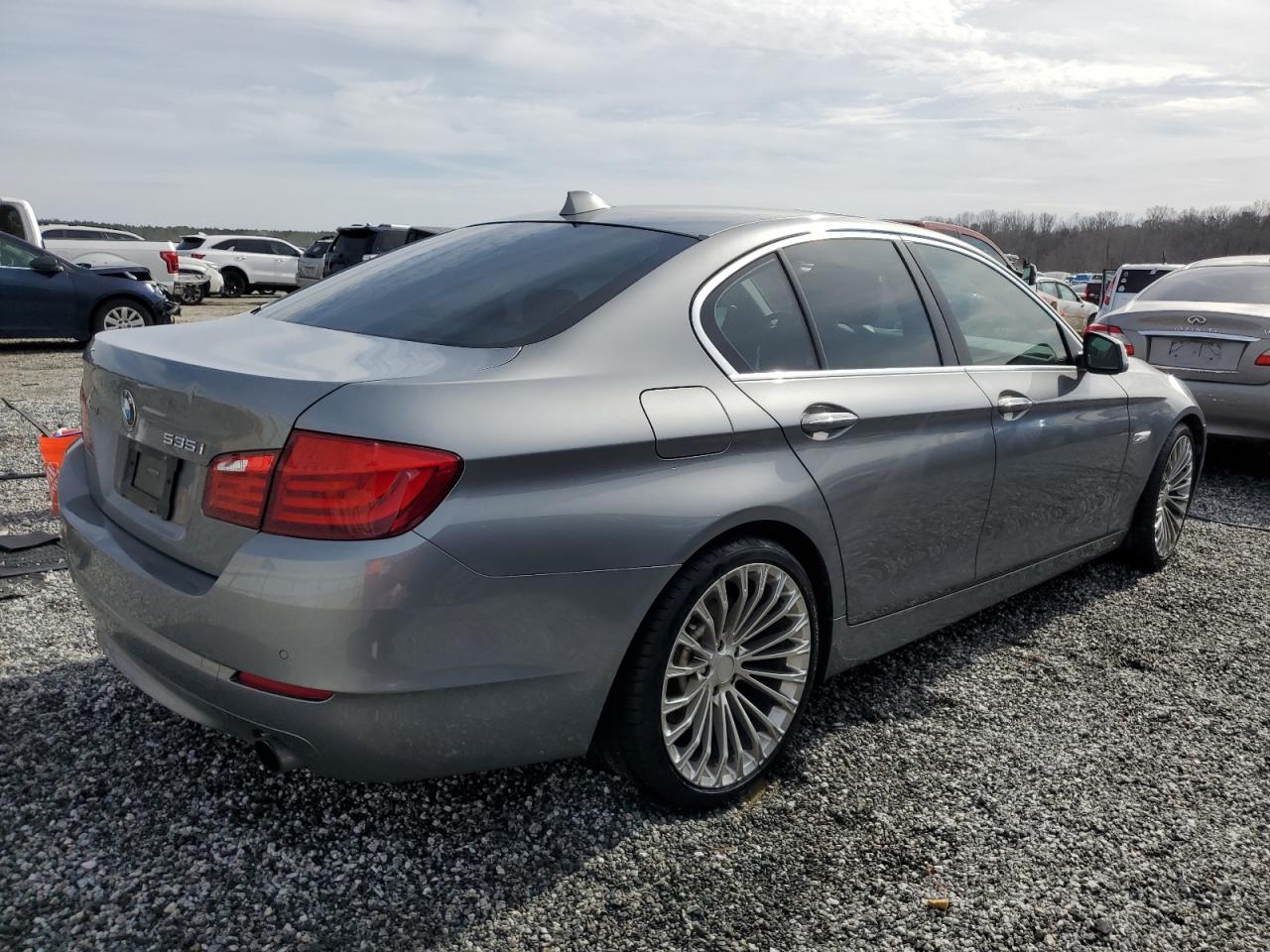 2013 BMW 5er VIN WBAFU7C55DDU73225 Copart auction photo, front end damage thumbnail 3