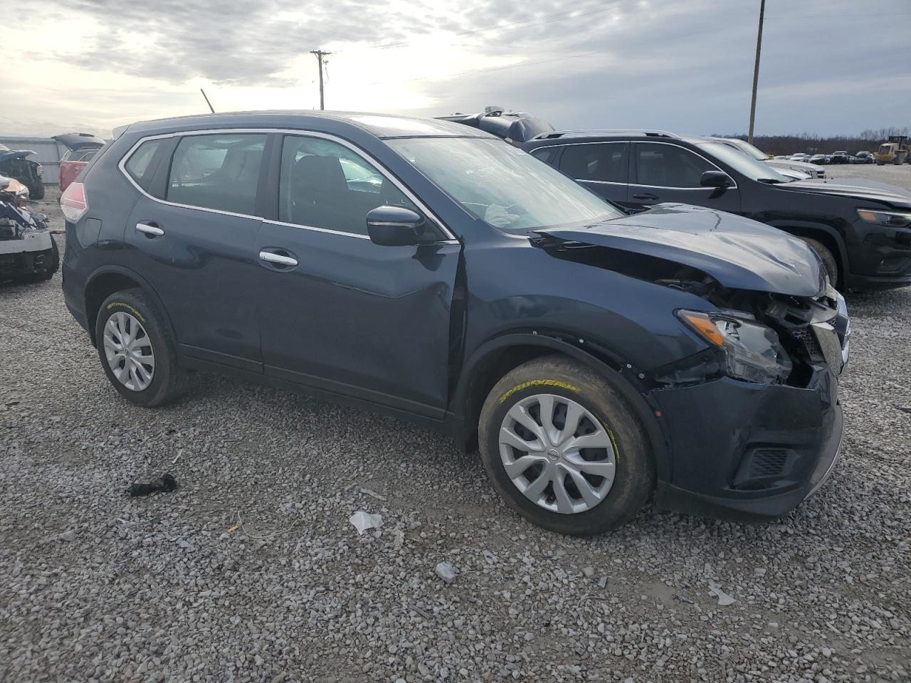 2015 Nissan Rogue VIN 5N1AT2MV4FC851170 Copart auction photo, front end / side damage thumbnail 4