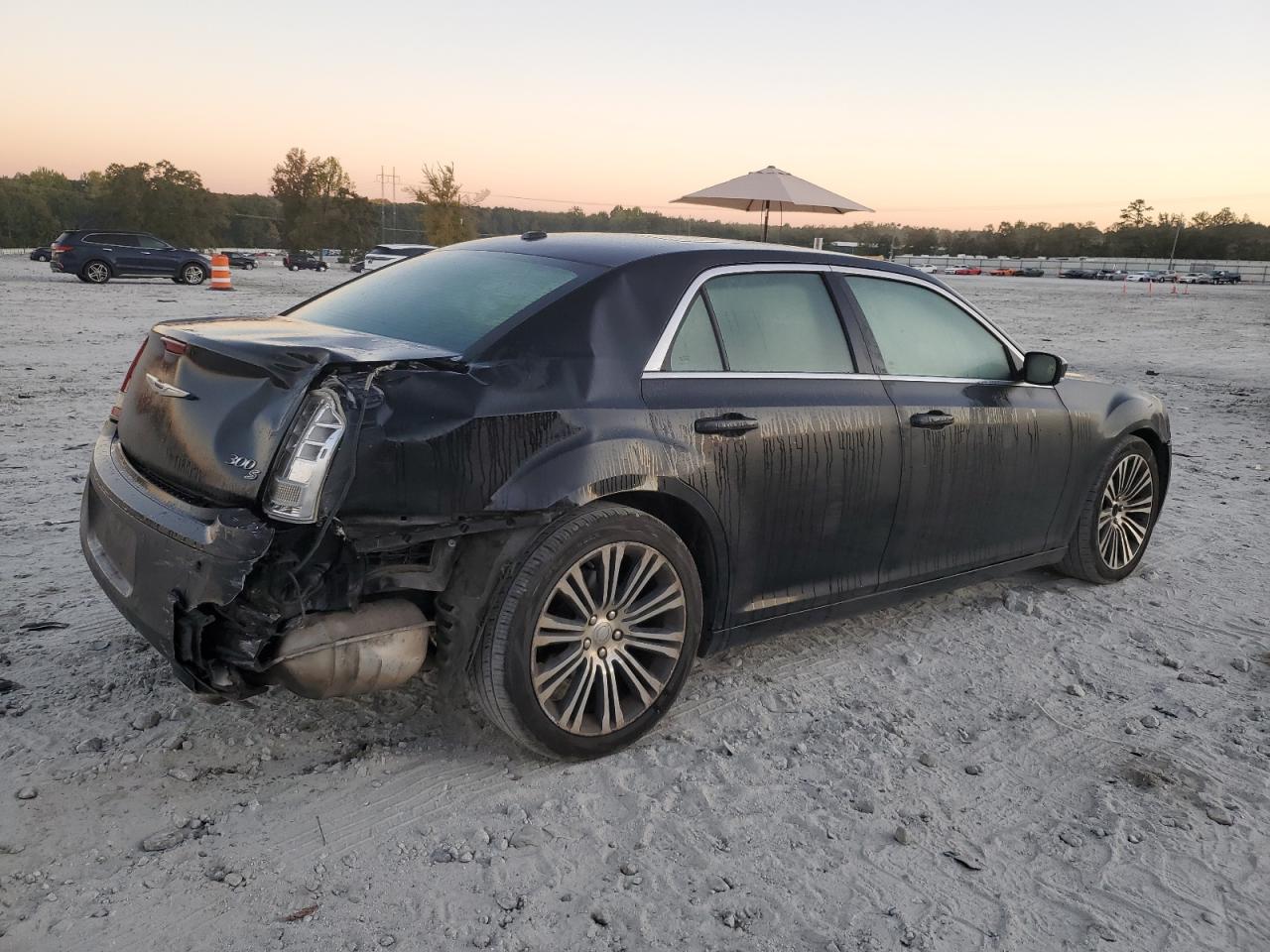 2013 Chrysler 300 VIN 2C3CCABG6DH641020 Copart auction photo, rear end damage thumbnail 3