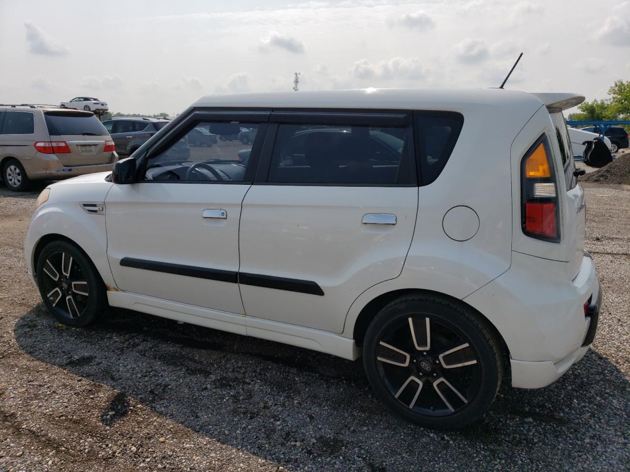 2010 KIA Soul VIN KNDJT2A24A7111571 Copart auction photo, front end damage thumbnail 2