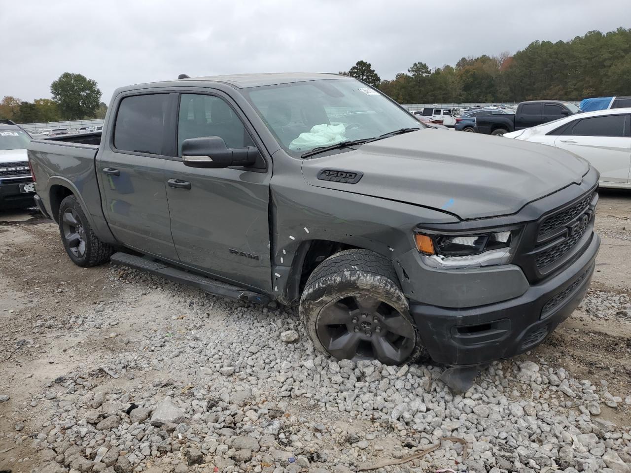 2020 RAM 1500 VIN 1C6RREFT0LN405205 Copart auction photo, side / front end damage thumbnail 4