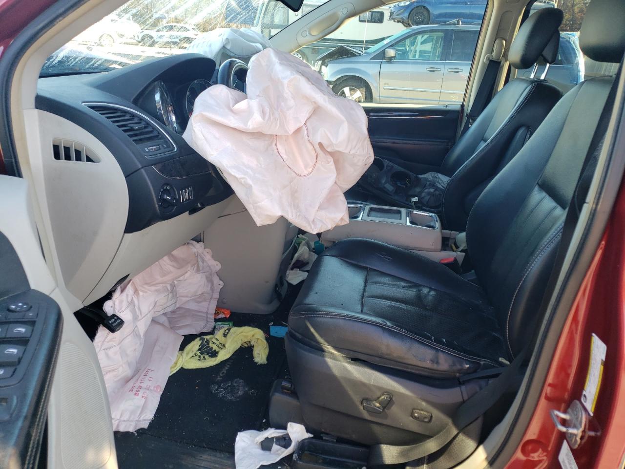 2012 Chrysler Town & Country VIN 2C4RC1CG1CR162694 Copart auction photo, front end / minor dent/scratches damage thumbnail 7