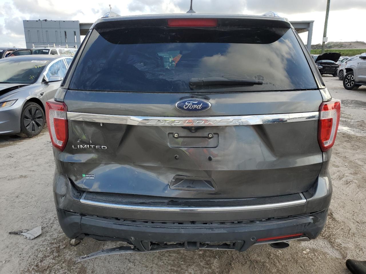 2018 Ford Explorer VIN 1FM5K7F89JGB63160 Copart auction photo, front end / mechanical damage thumbnail 6
