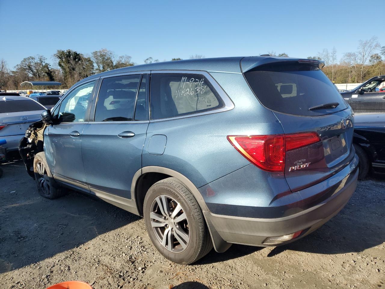 2018 Honda Pilot VIN 5FNYF5H50JB002638 Copart auction photo, front end / undercarriage damage thumbnail 2