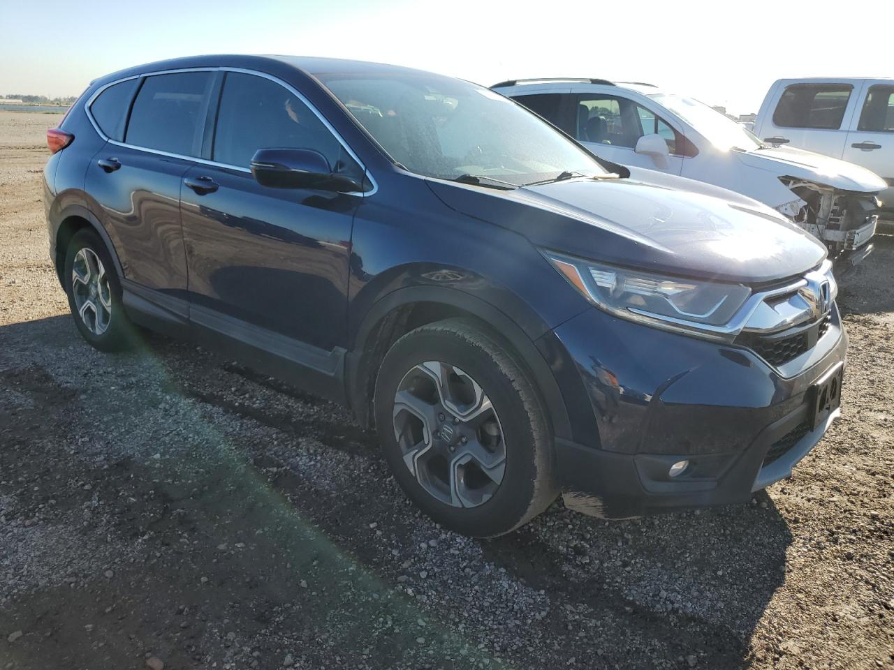 2018 Honda CR-V VIN 7FARW1H88JE024723 Copart auction photo, side / rear end damage thumbnail 4