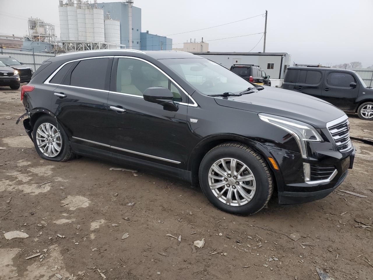 2017 Cadillac XT5 VIN 1GYKNARS9HZ107294 Copart auction photo, rear end / front end damage thumbnail 4