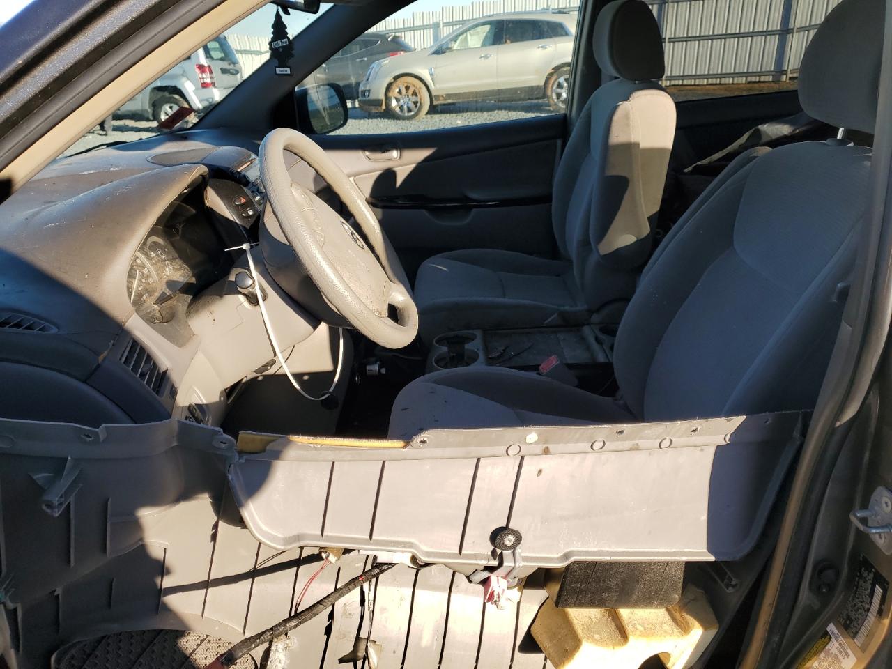 2005 Toyota Sienna VIN 5TDZA23C45S336728 Copart auction photo, front end damage thumbnail 7