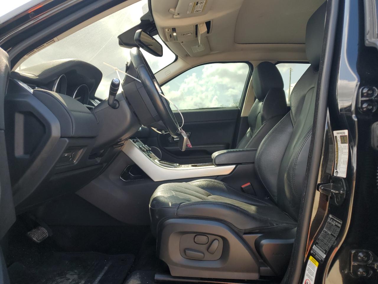 2015 Land Rover Range Rover VIN SALVR2BGXFH017196 Copart auction photo, side / front end damage thumbnail 7