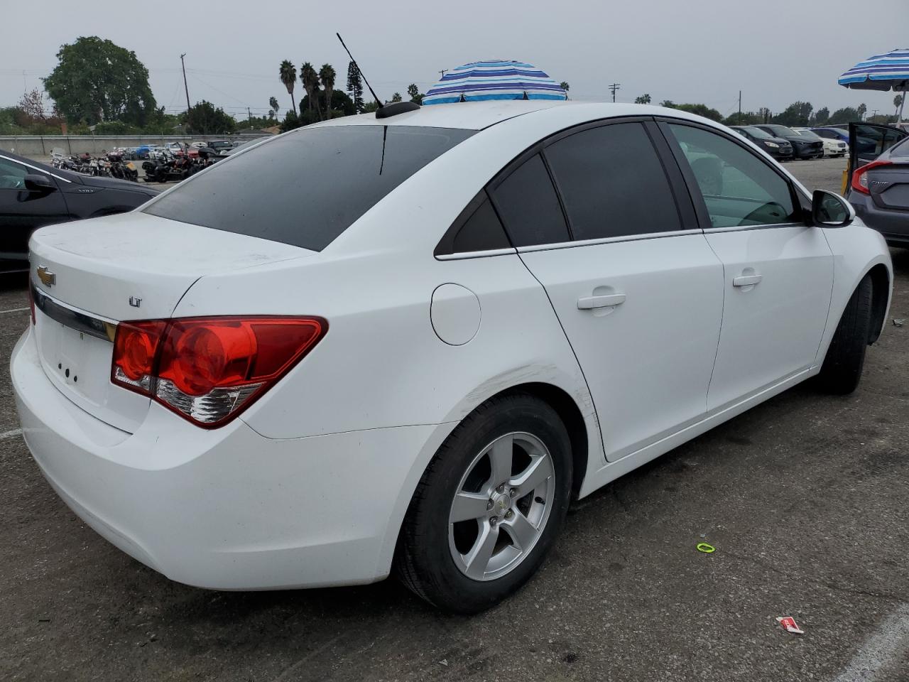 2015 Chevrolet Cruze VIN 1G1PC5SB8F7213384 Copart auction photo, front end / minor dent/scratches damage thumbnail 3