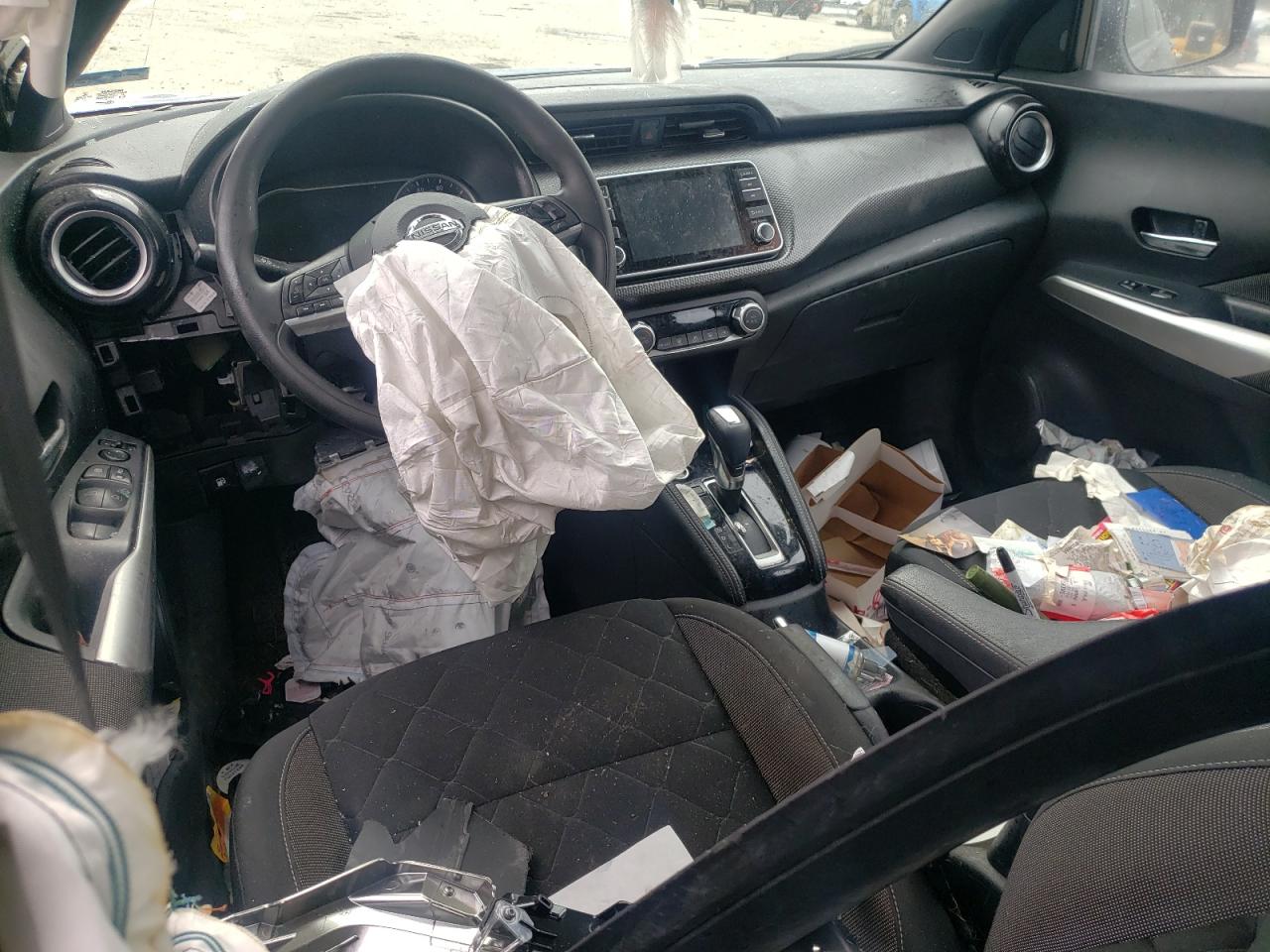 2020 Nissan Kicks VIN 3N1CP5CV3LL552356 Copart auction photo, front end / side damage thumbnail 8