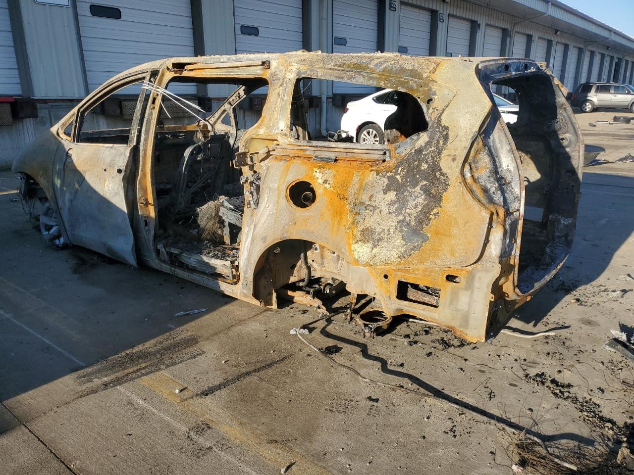 2017 Chrysler Pacifica VIN 2C4RC1GG4HR803838 Copart auction photo, burn damage thumbnail 2