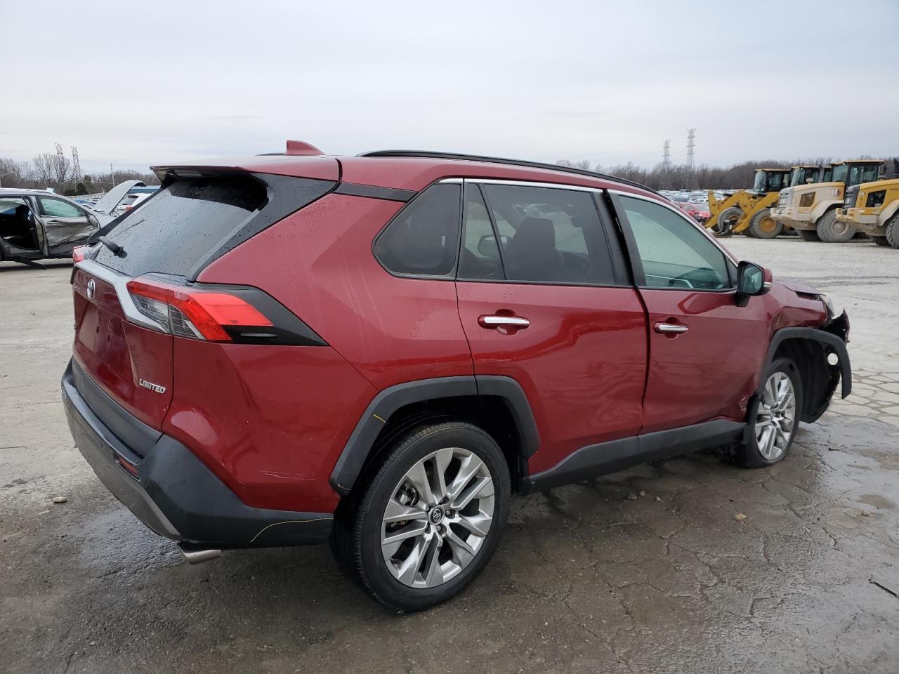 2020 Toyota RAV 4 VIN 2T3Y1RFV4LC084252 Copart auction photo, front end / side damage thumbnail 3