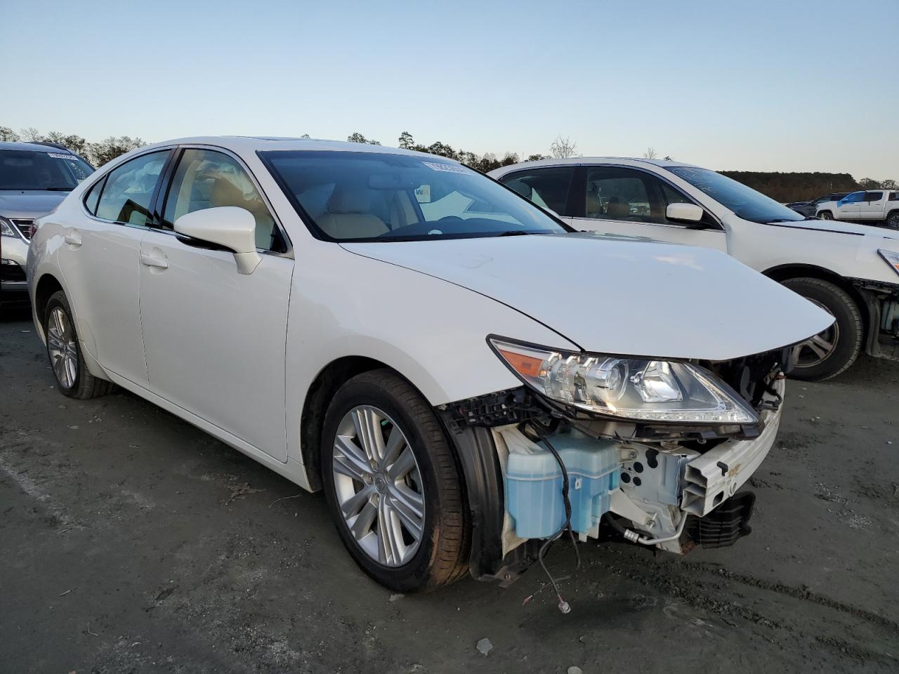 2015 Lexus ES VIN JTHBK1GG8F2209400 Copart auction photo, front end / minor dent/scratches damage thumbnail 4
