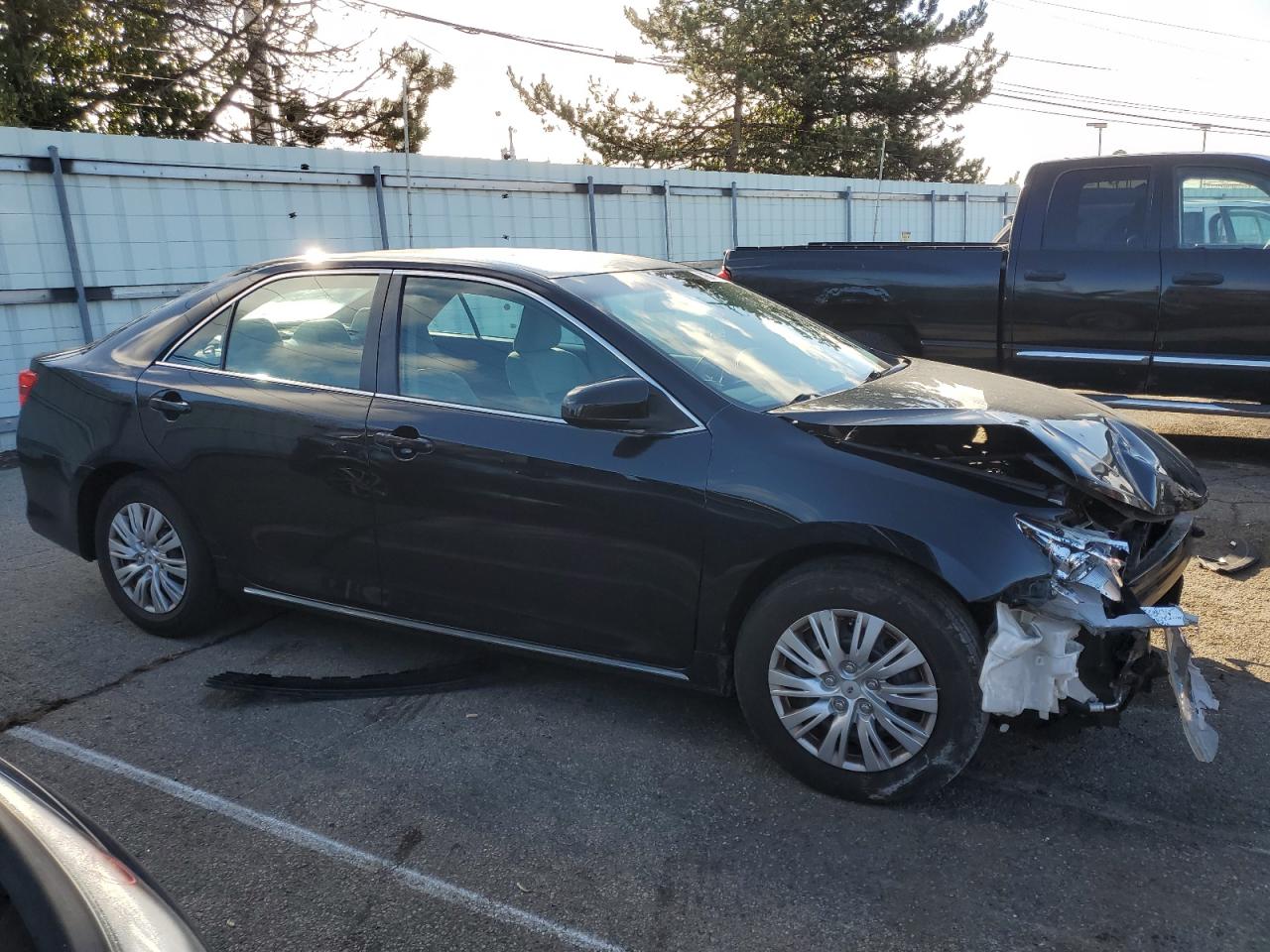 2014 Toyota Camry VIN 4T4BF1FK5ER351588 Copart auction photo, front end damage thumbnail 4