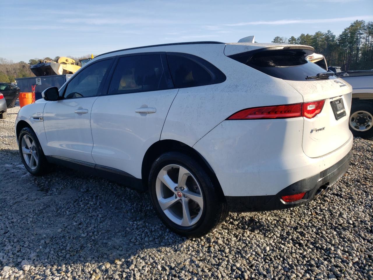 2017 Jaguar F-Pace VIN SADCJ2BN2HA084928 Copart auction photo, mechanical / normal wear damage thumbnail 2