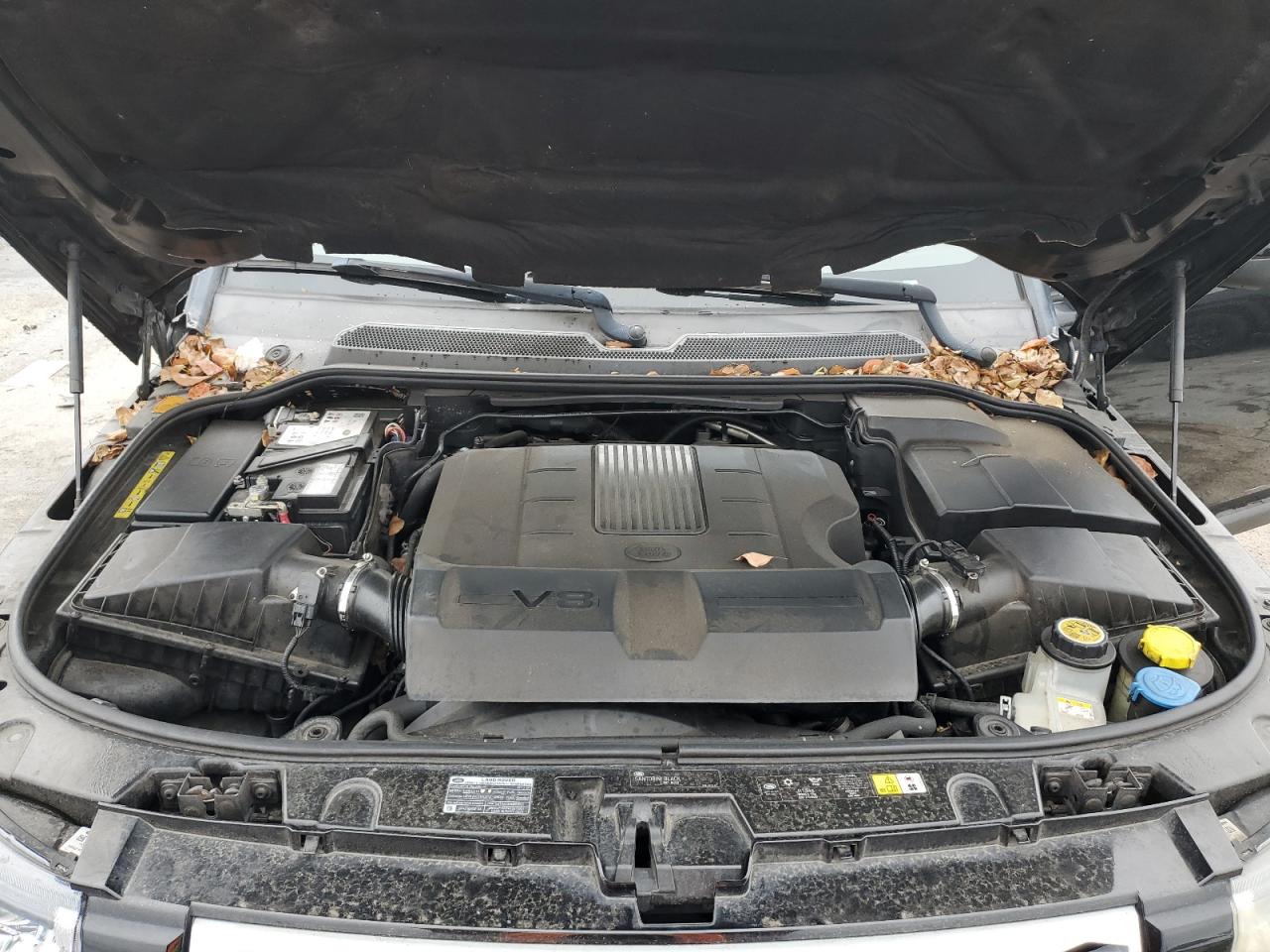 2011 Land Rover LR4 VIN SALAK2D43BA587646 Copart auction photo, minor dent/scratches damage thumbnail 12