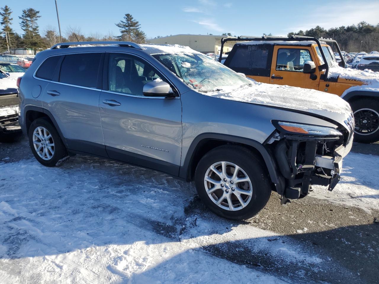2015 Jeep Grand Cherokee VIN 1C4PJMCS4FW686078 Copart auction photo, front end damage thumbnail 4
