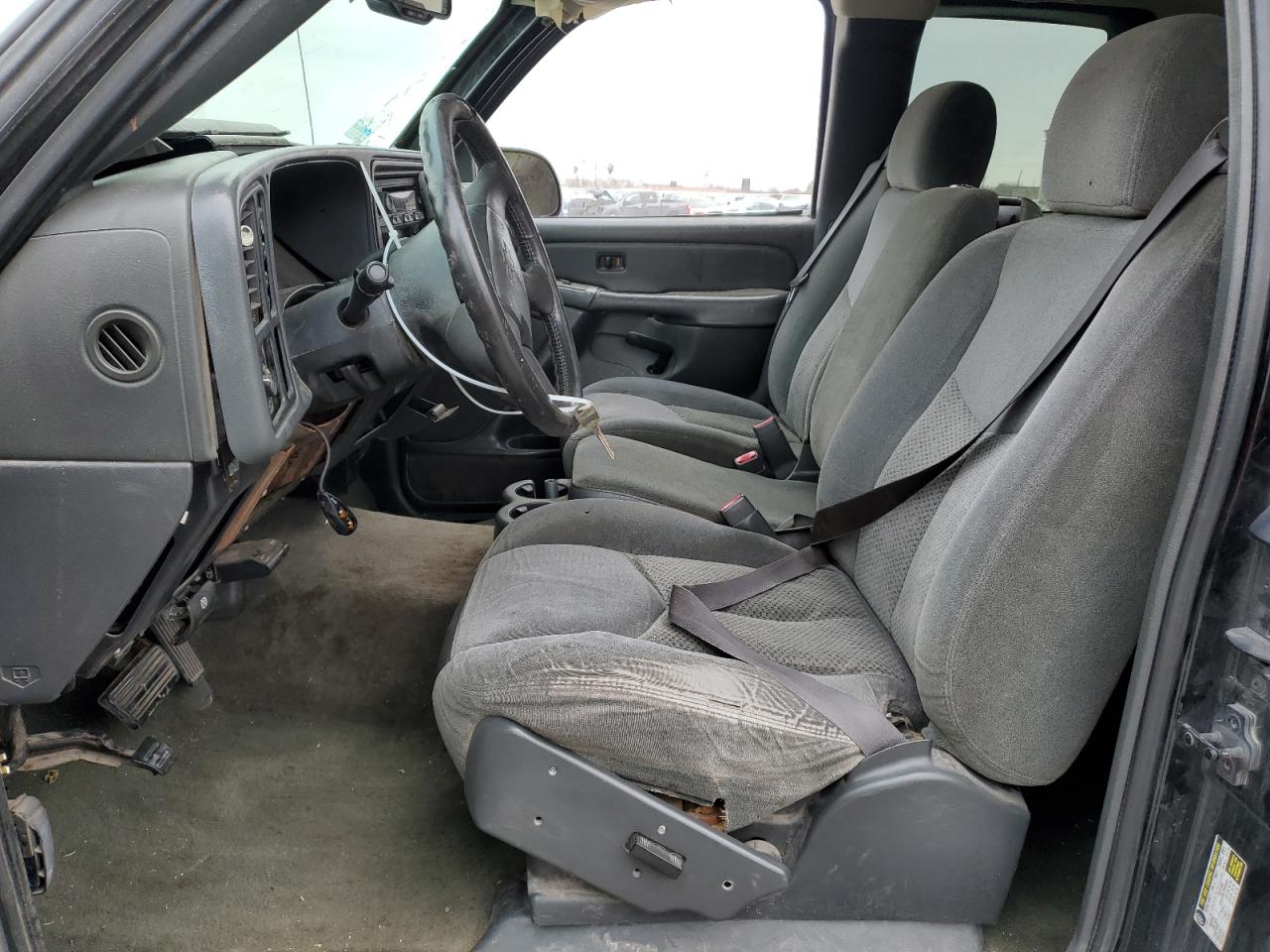 2004 Chevrolet Silverado VIN 1GCEK19TX4E186657 Copart auction photo, side / front end damage thumbnail 7