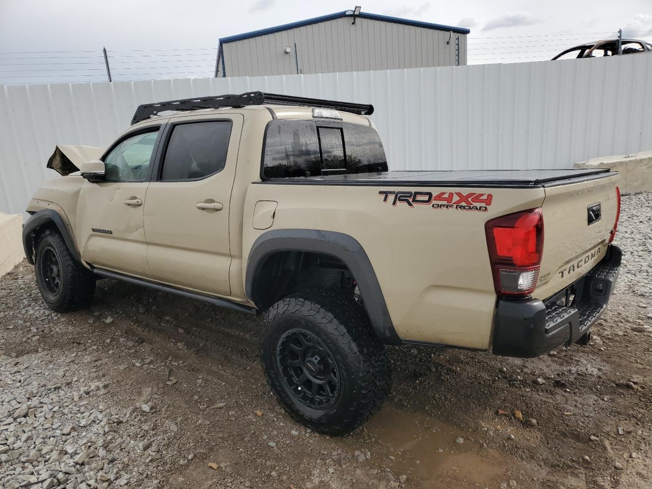 2018 Toyota Tacoma VIN 3TMCZ5AN3JM144327 Copart auction photo, front end / minor dent/scratches damage thumbnail 2