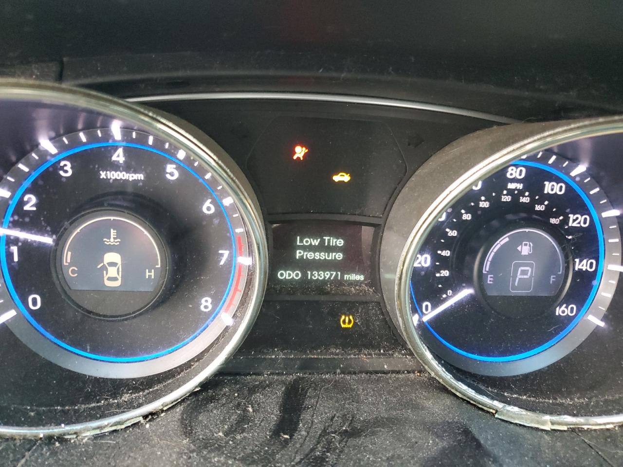 2011 Hyundai Sonata VIN 5NPEC4AC4BH243233 Copart auction photo, front end / minor dent/scratches damage thumbnail 9