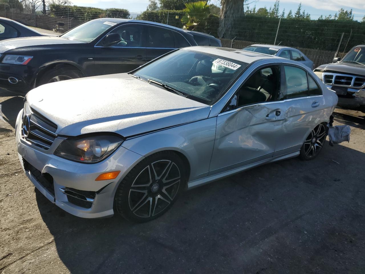 2014 Mercedes-Benz C-klasse VIN WDDGF4HB9ER303622