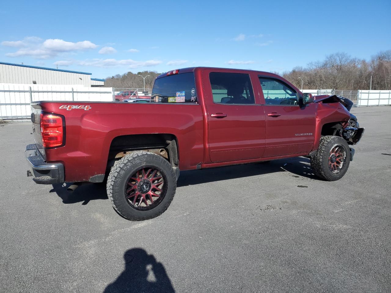 2016 Chevrolet Silverado VIN 3GCUKREC4GG165848 Copart auction photo, front end damage thumbnail 3