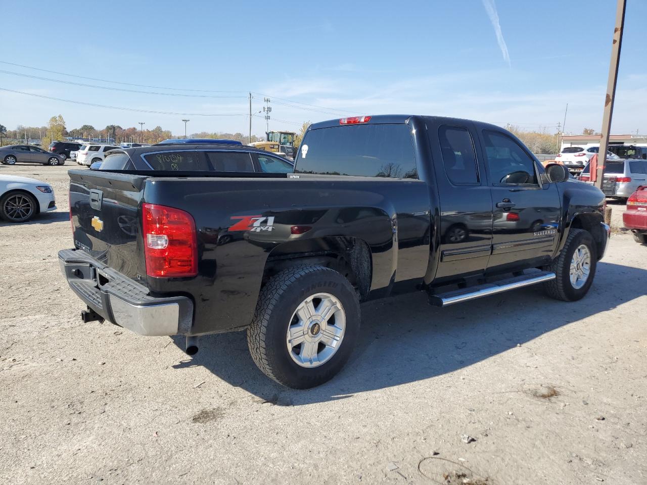 2013 Chevrolet Silverado VIN 1GCRKSE77DZ412890 Copart auction photo, front end / minor dent/scratches damage thumbnail 3