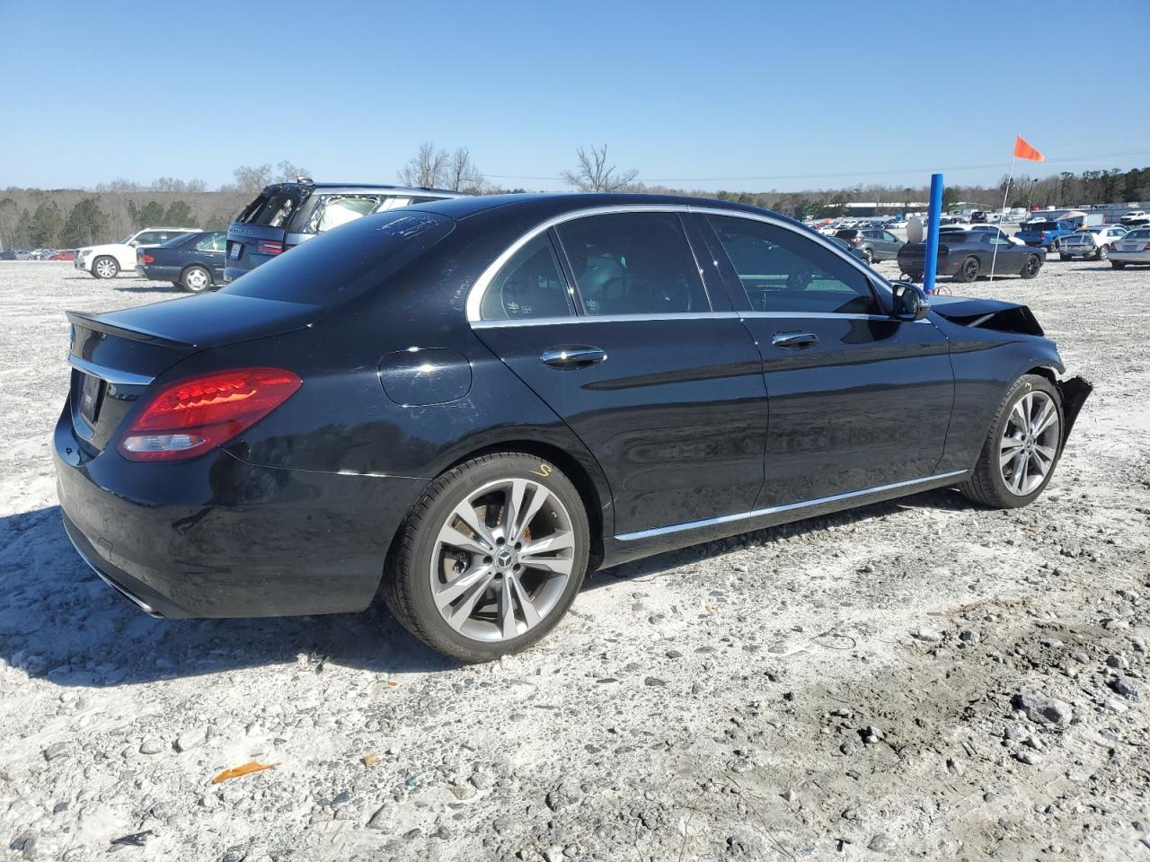 2018 Mercedes-Benz C-klasse VIN 55SWF4JB4JU241898 Copart auction photo, front end damage thumbnail 3