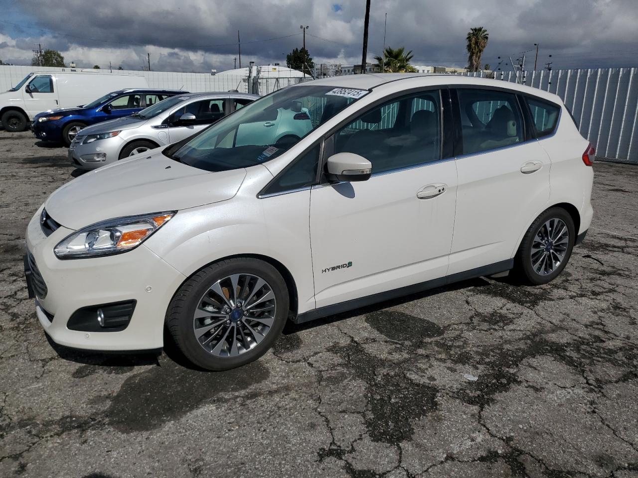 2018 Ford C-MAX VIN 1FADP5DU1JL102260