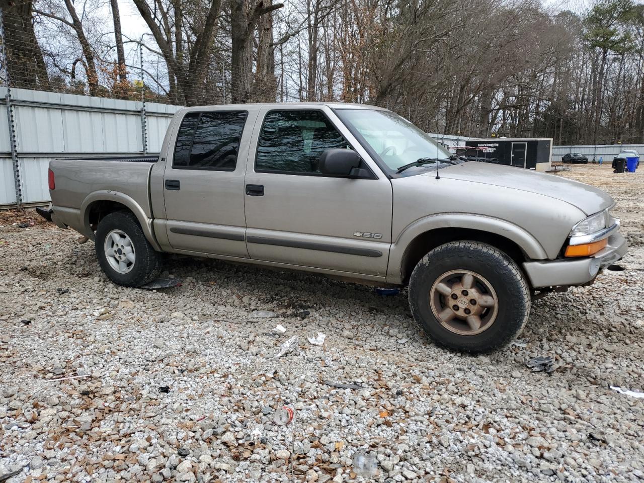 2004 Chevrolet S-10 Pickup VIN 1GCDT13X24K126894 Copart auction photo, front end damage thumbnail 4