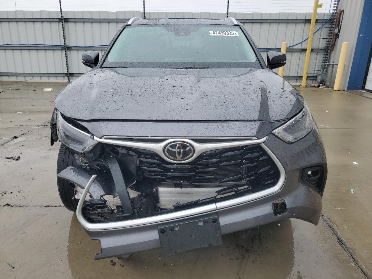 2022 Toyota Highlander VIN 5TDGZRBH3NS247271 Copart auction photo, side damage thumbnail 5