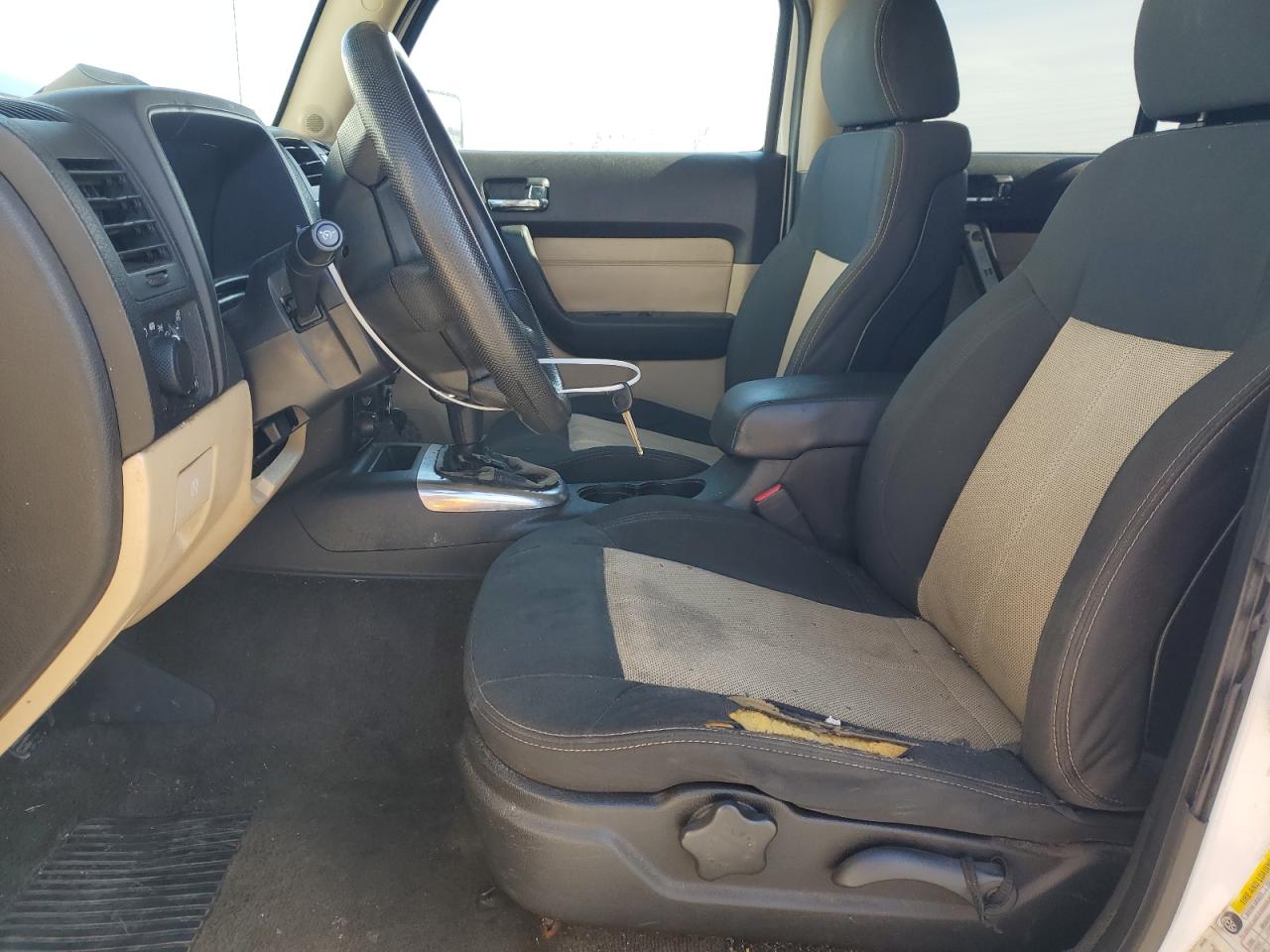 2006 Hummer H3 VIN 5GTDN136868333171 Copart auction photo, mechanical / minor dent/scratches damage thumbnail 7