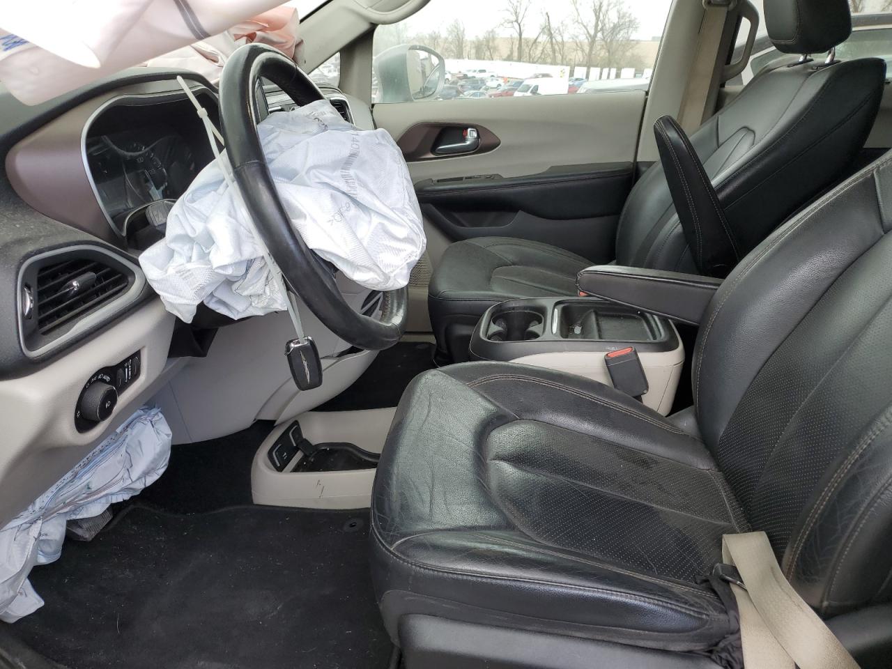 2019 Chrysler Pacifica VIN 2C4RC1BG6KR733001 Copart auction photo, front end damage thumbnail 7