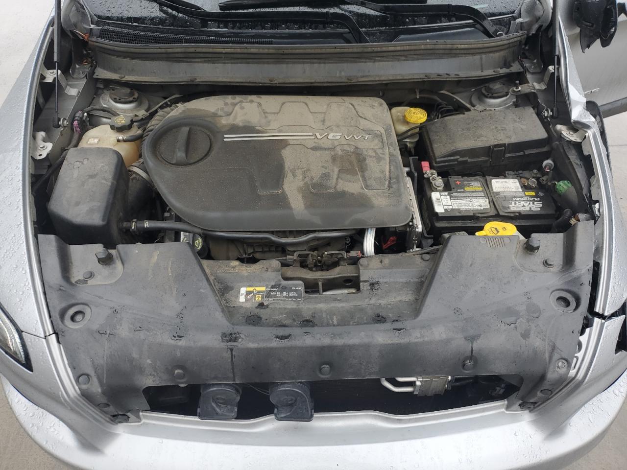 2015 Jeep Grand Cherokee VIN 1C4PJLCS8FW518096 Copart auction photo, front end / minor dent/scratches damage thumbnail 12