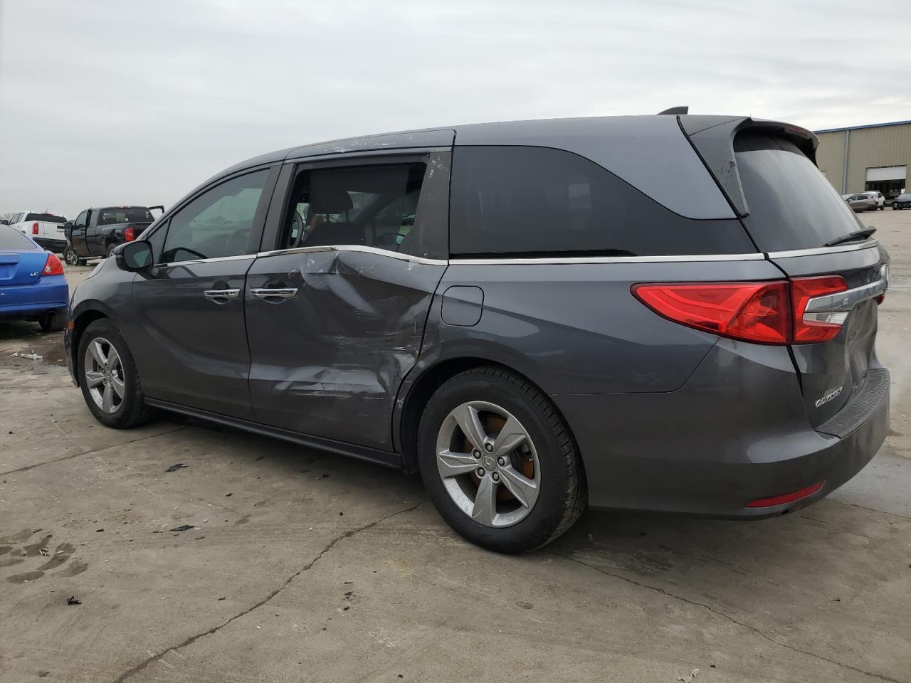 2019 Honda Odyssey VIN 5FNRL6H72KB122995 Copart auction photo, side / rear end damage thumbnail 2