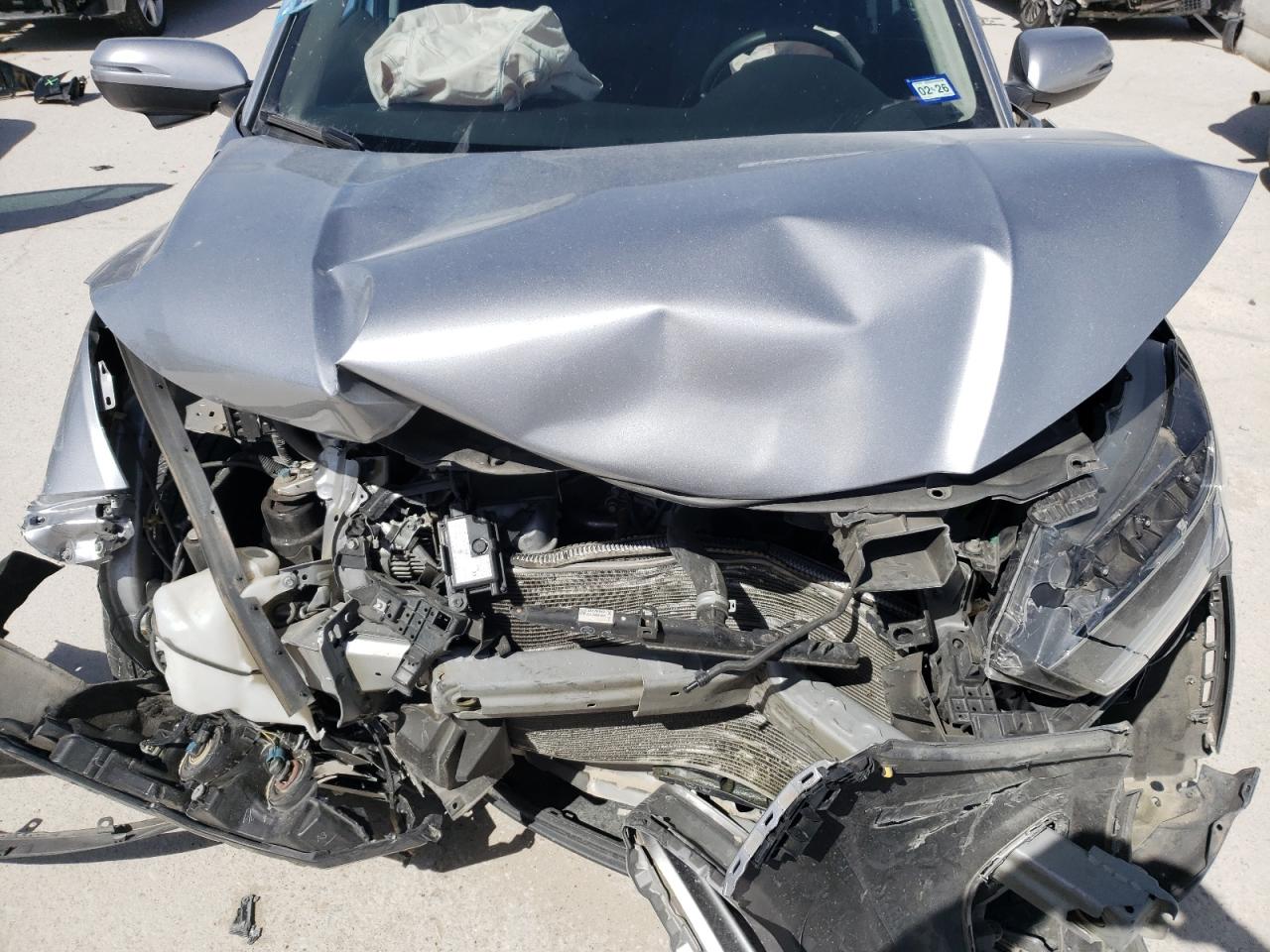 2022 Honda HR-V VIN 3CZRU6H76NM750050 Copart auction photo, front end / minor dent/scratches damage thumbnail 11
