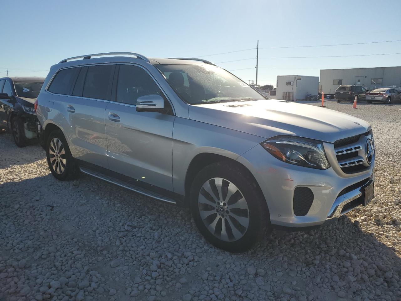 2019 Mercedes-Benz GLS-klasse VIN 4JGDF6EEXKB209675 Copart auction photo, rear end / minor dent/scratches damage thumbnail 4