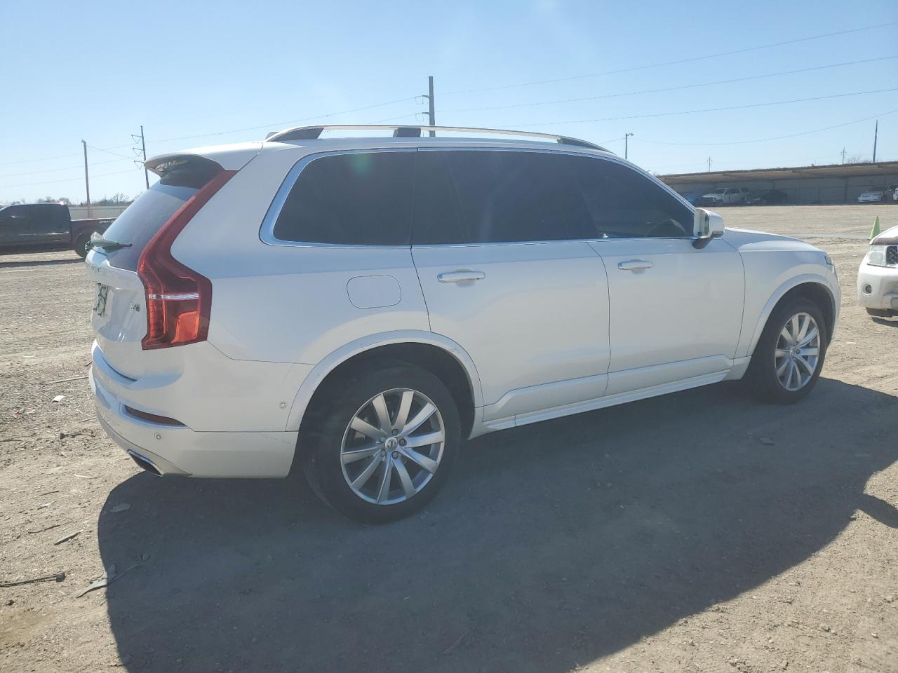 2016 Volvo XC90 VIN YV4A22PK8G1022458 Copart auction photo, minor dent/scratches damage thumbnail 3