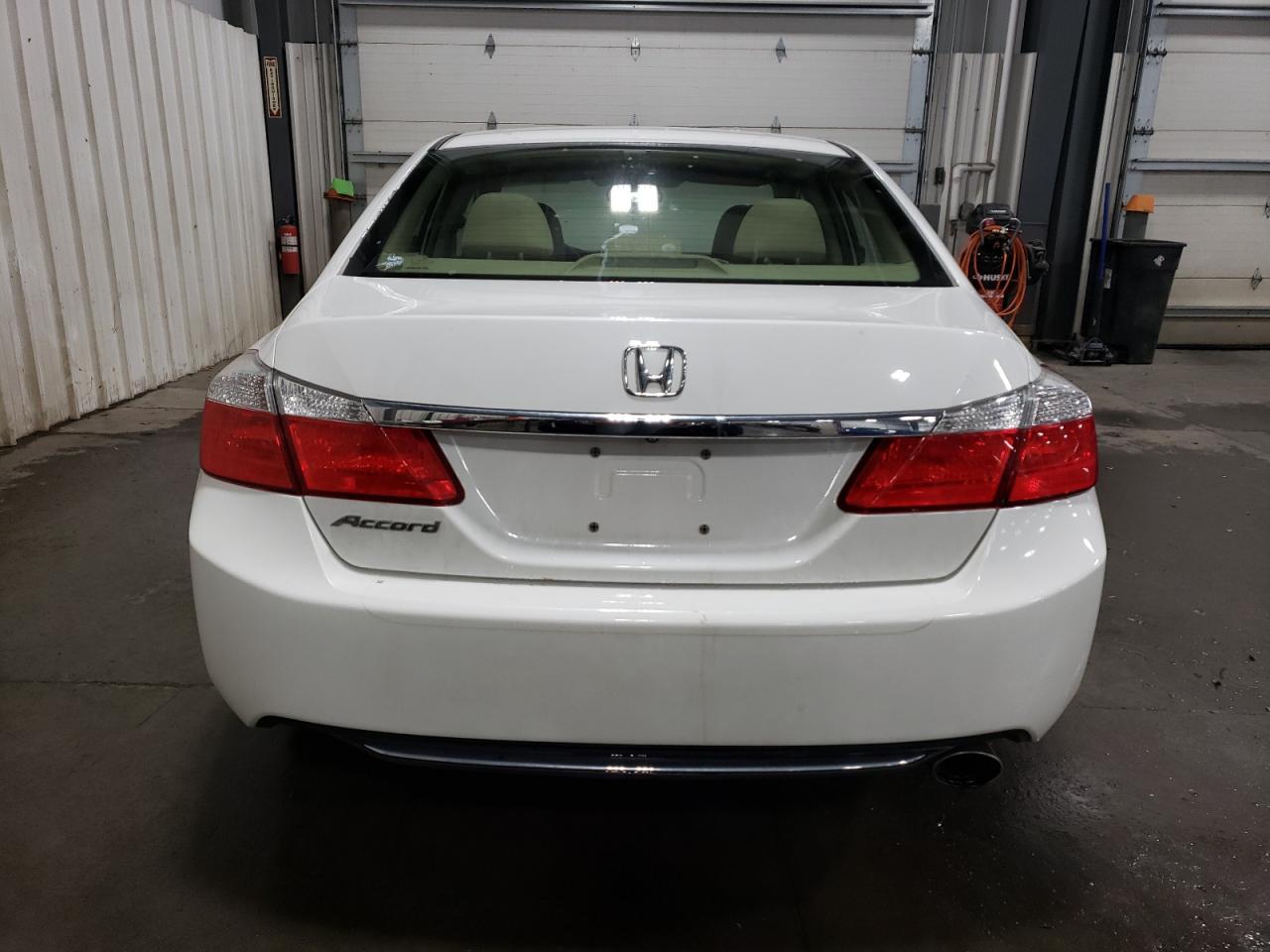 2013 Honda Accord VIN 1HGCR2F31DA190957 Copart auction photo, side damage thumbnail 6