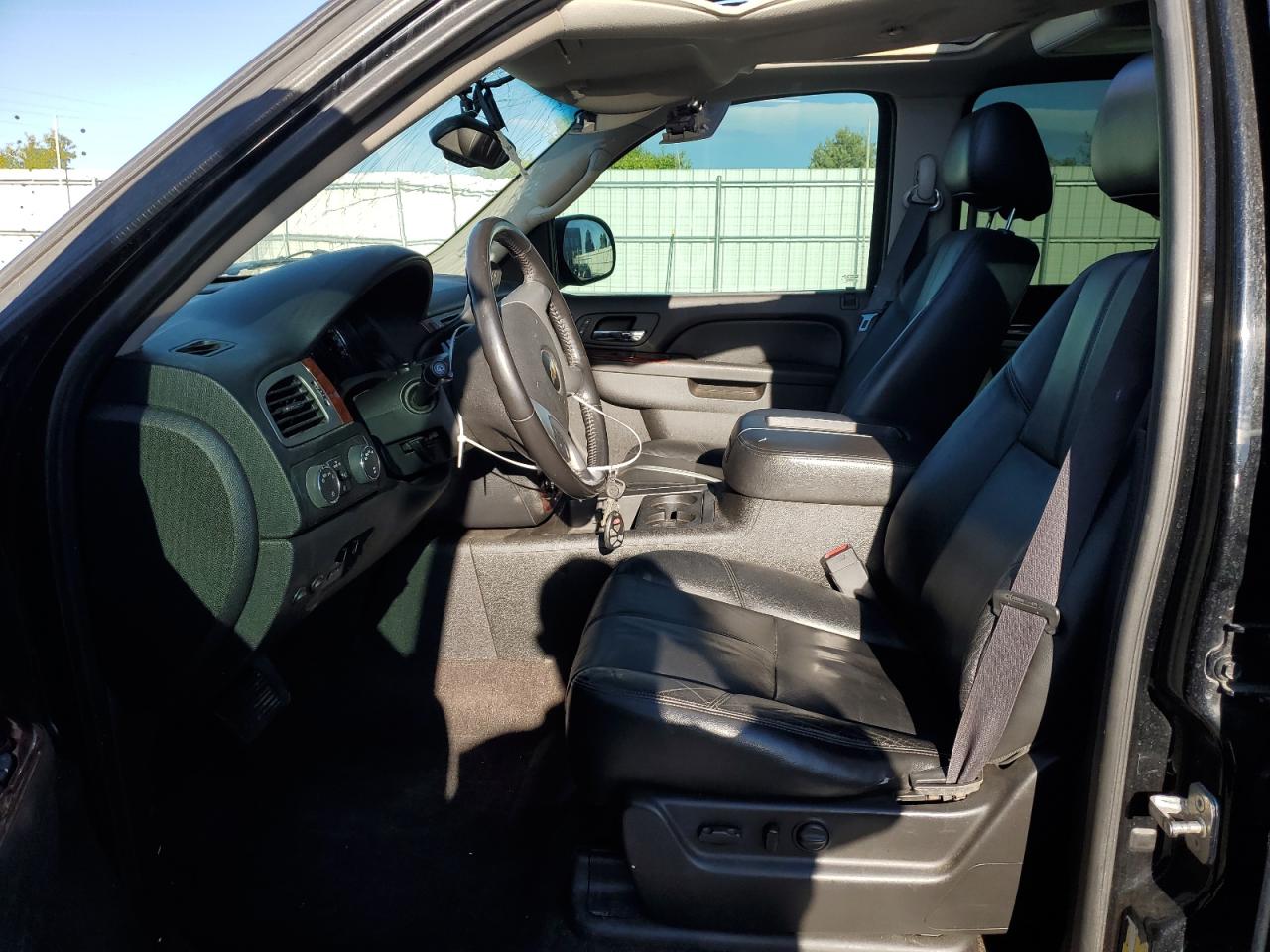 2012 Chevrolet Suburban VIN 1GNWKMEG5CR196073 Copart auction photo, front end / top/roof damage thumbnail 7