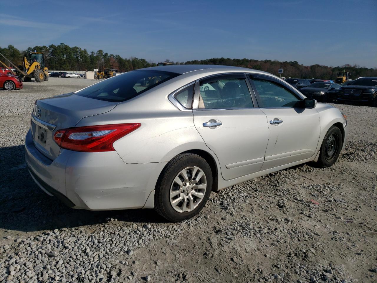 2017 Nissan Altima VIN 1N4AL3AP2HN348170 Copart auction photo, front end damage thumbnail 3