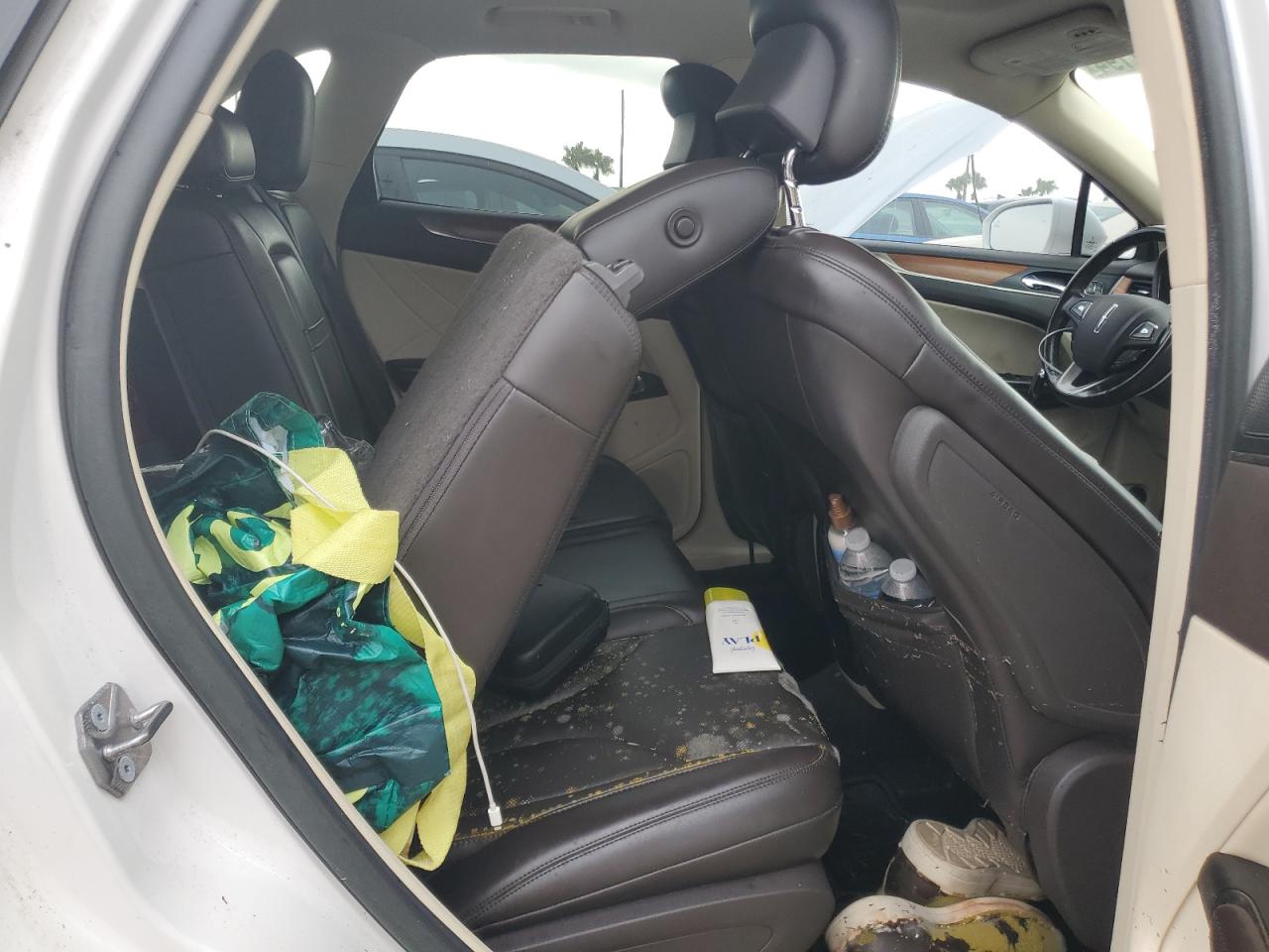 2015 Lincoln MKZ VIN 5LMTJ2AH8FUJ46537 Copart auction photo, water/flood damage thumbnail 11