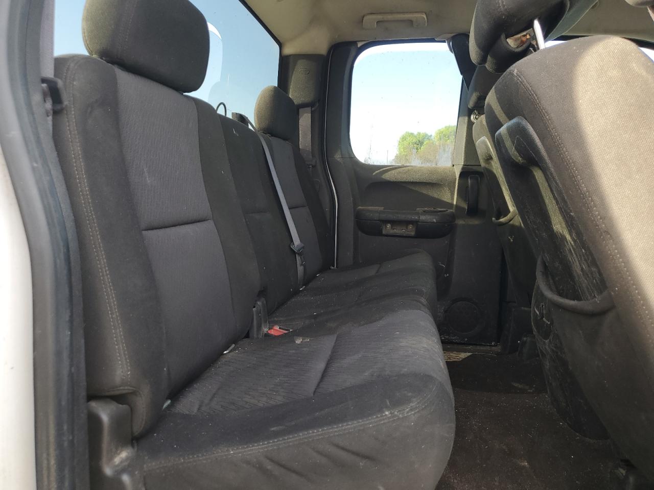 2011 Chevrolet Silverado VIN 1GCRCSE05BZ136562 Copart auction photo, side damage thumbnail 10