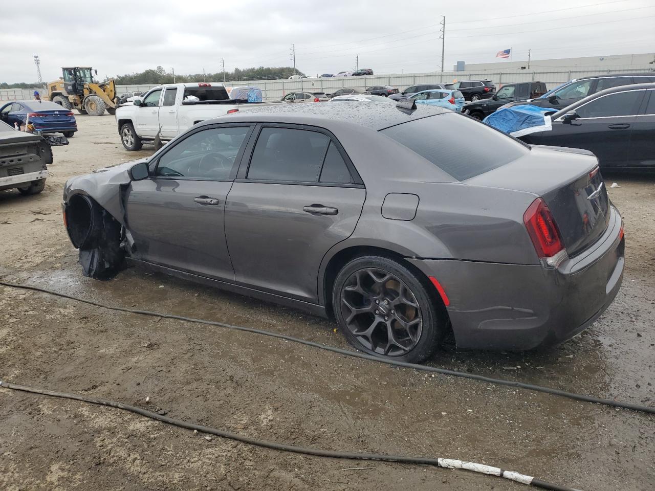 2019 Chrysler 300 VIN 2C3CCAAG6KH556001 Copart auction photo, front end / rear end damage thumbnail 2