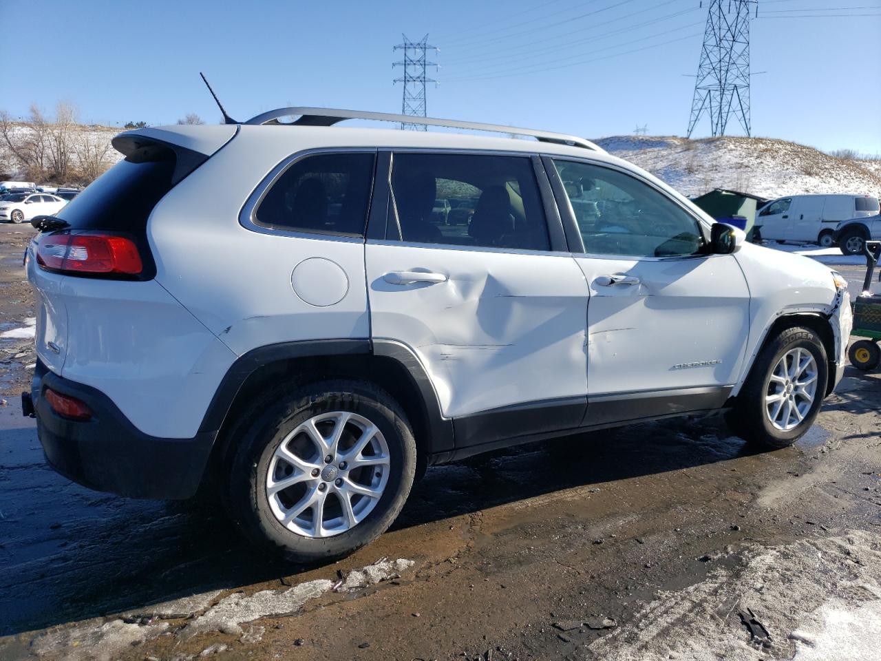 2015 Jeep Grand Cherokee VIN 1C4PJMCS2FW752949 Copart auction photo, side / front end damage thumbnail 3
