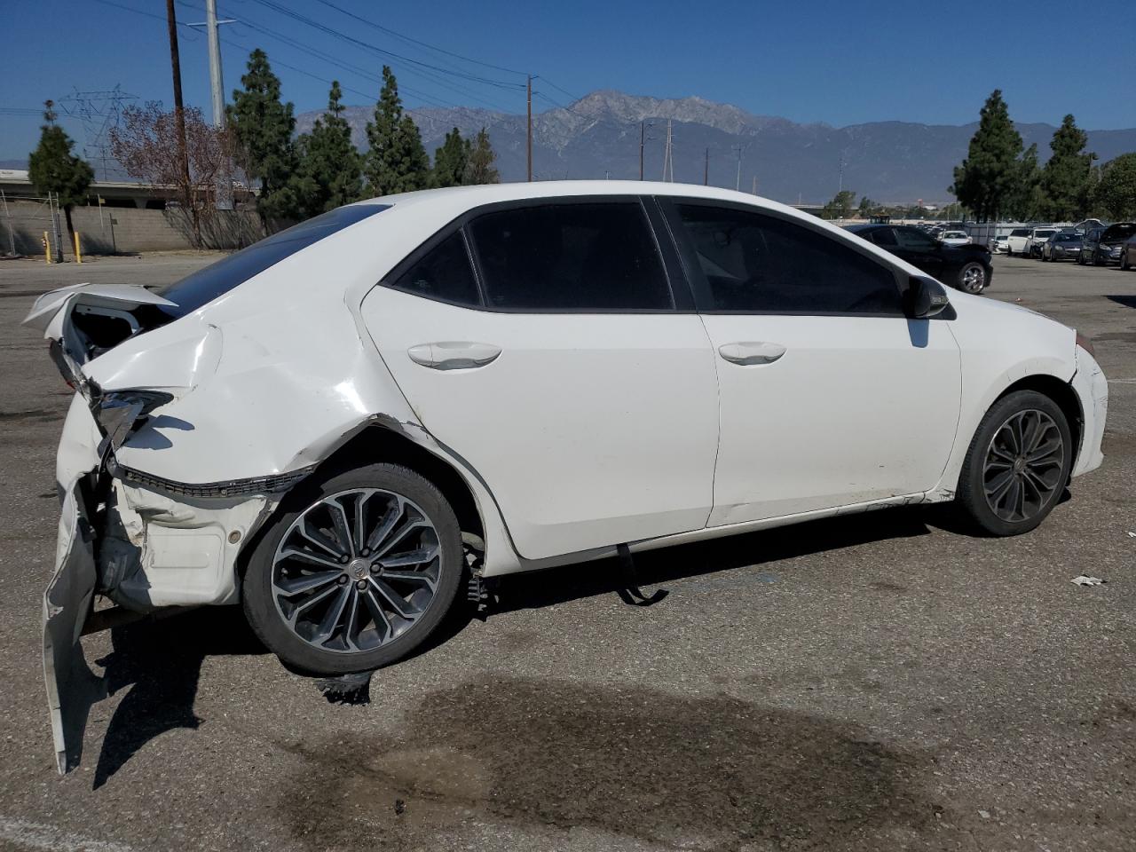 2014 Toyota Corolla VIN 5YFBURHEXEP166086 Copart auction photo, rear end damage thumbnail 3